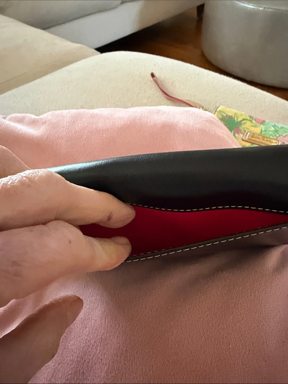 NWT Dooney & Bourke Luca Smooth Black Genuine Leather Flap Wallet – Red Interior